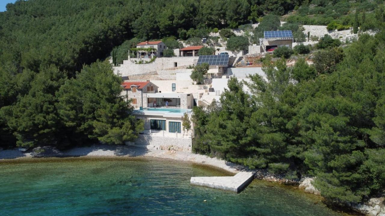 Beachfront Villa Brulupes In Secluded Bay Konstari Exteriér fotografie